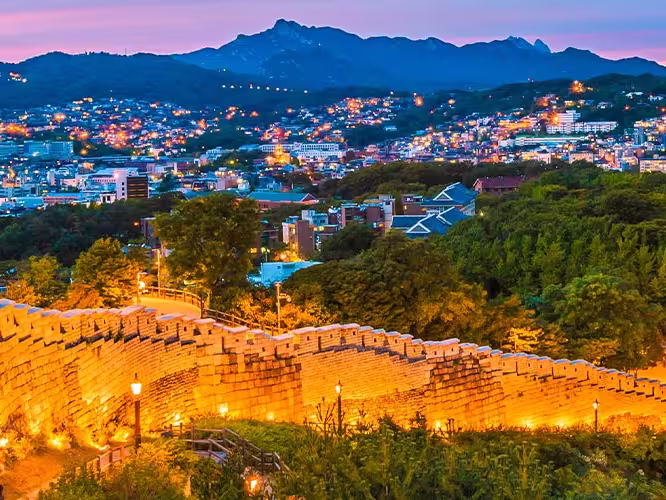 Gorgeous view of Seoul from Naksan Park in the evening, South Korea
