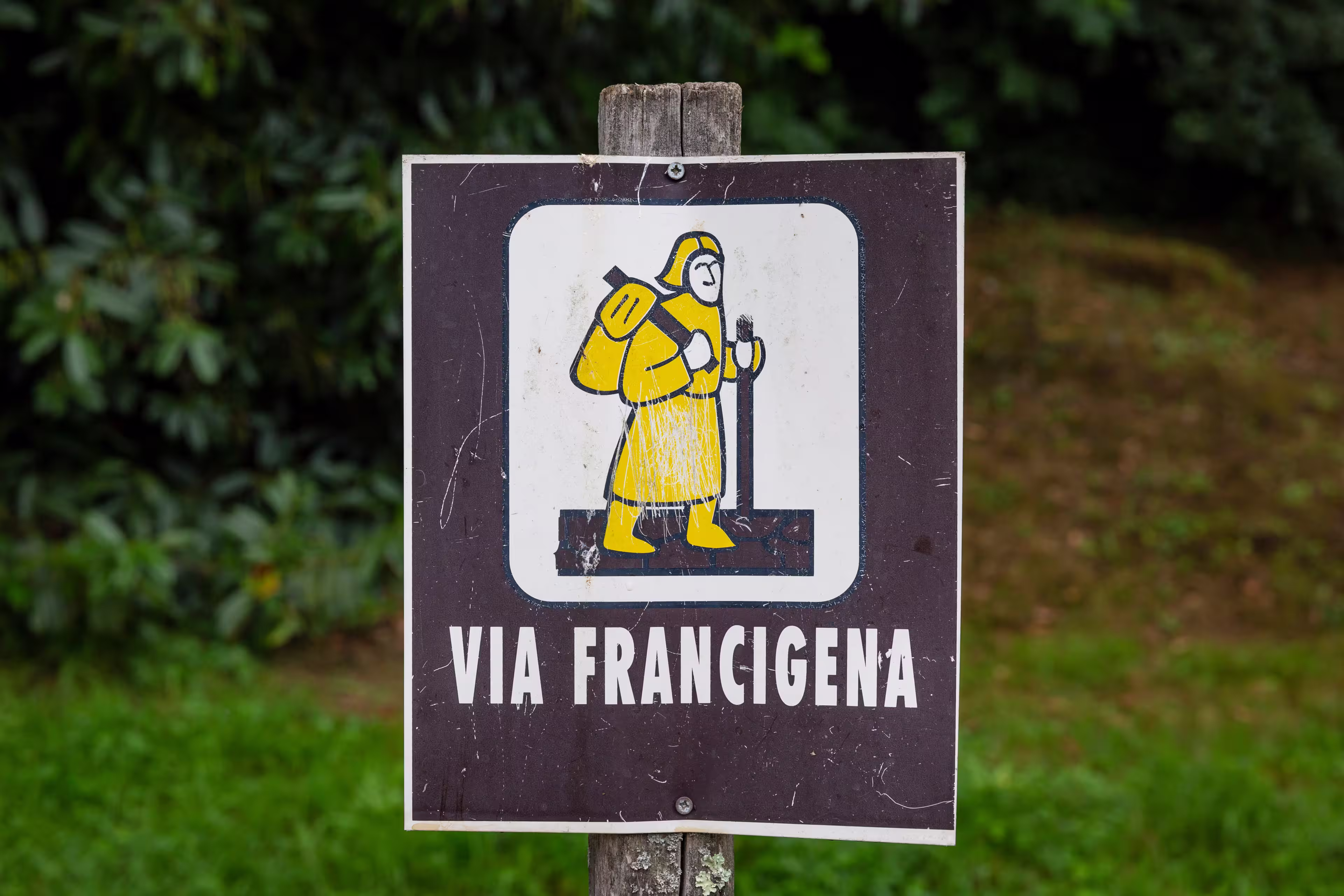 signpost of the Via Francigena (pilgrim's route to Rome) in the countryside