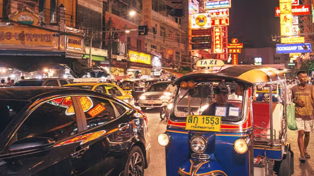 TTPT - City night life and lights in Bangkok