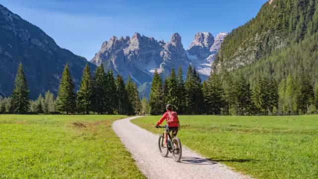 Radfahrer in den Dolomiten