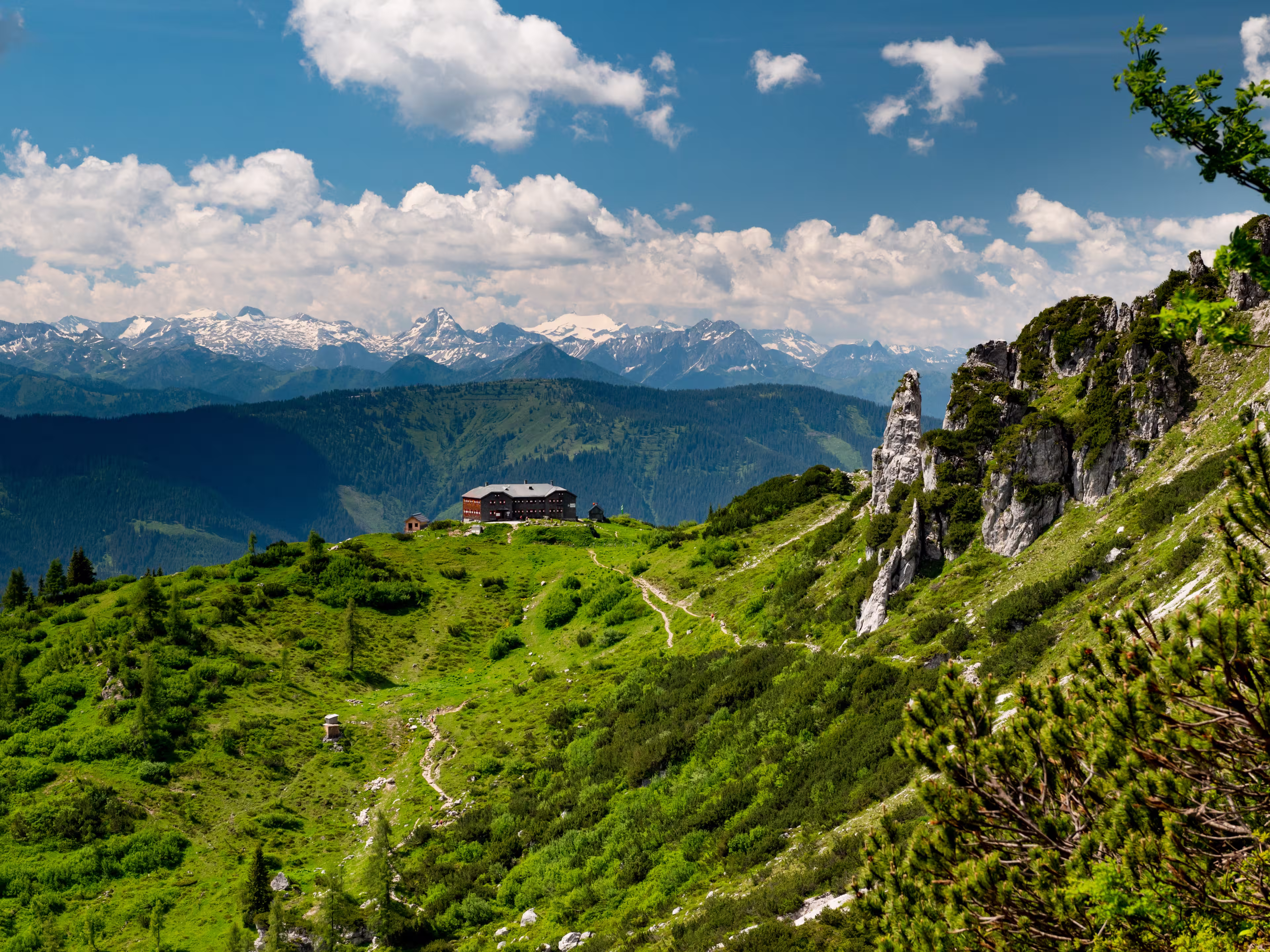 Blick auf die Hofpurglhütte im Dachstein, Österreich