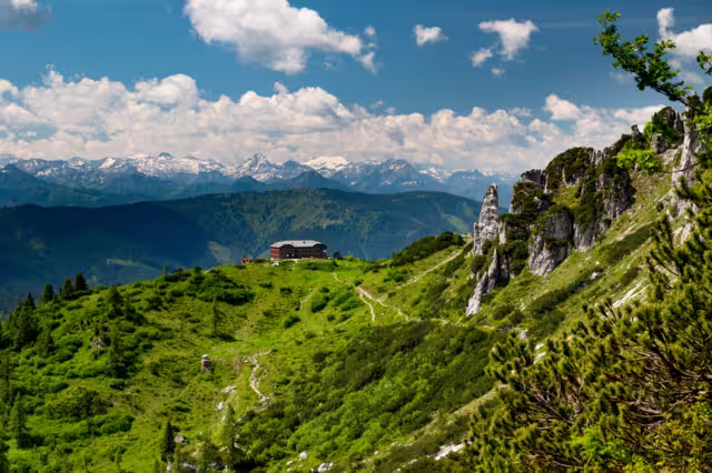Blick auf die Hofpurglhütte im Dachstein, Österreich