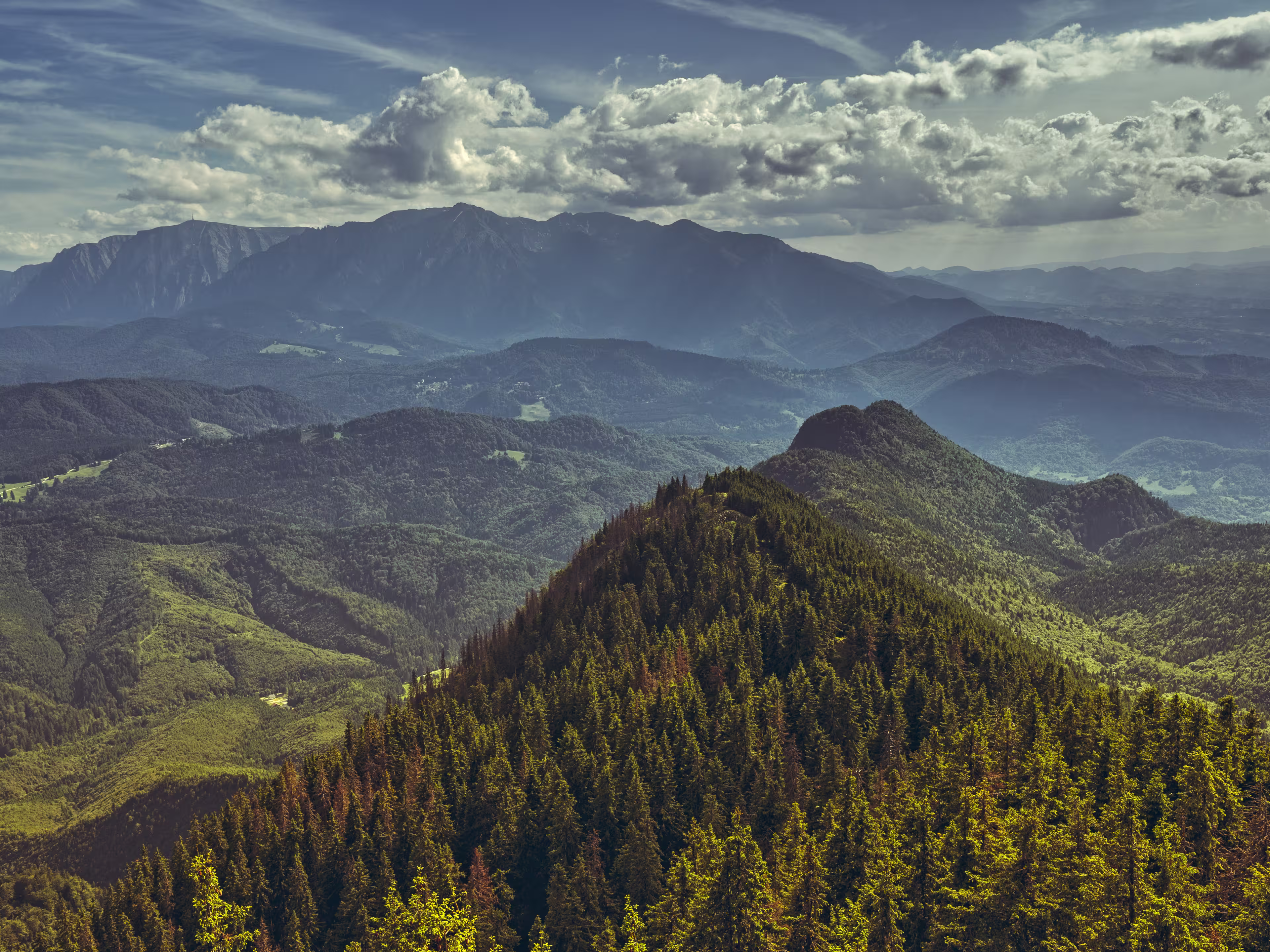 Panorama-Blick auf das Bucegi-Gebirge