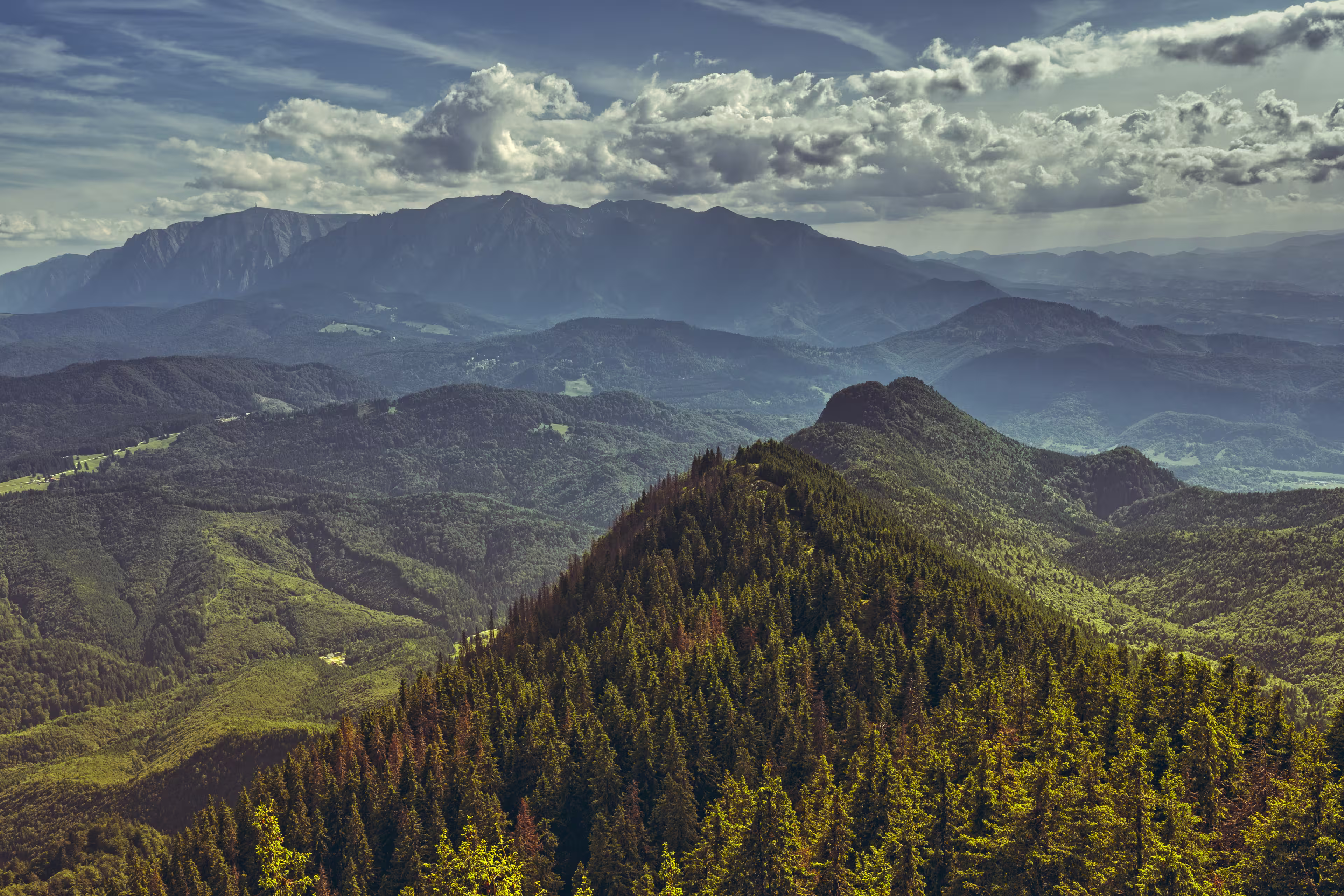 Panorama-Blick auf das Bucegi-Gebirge