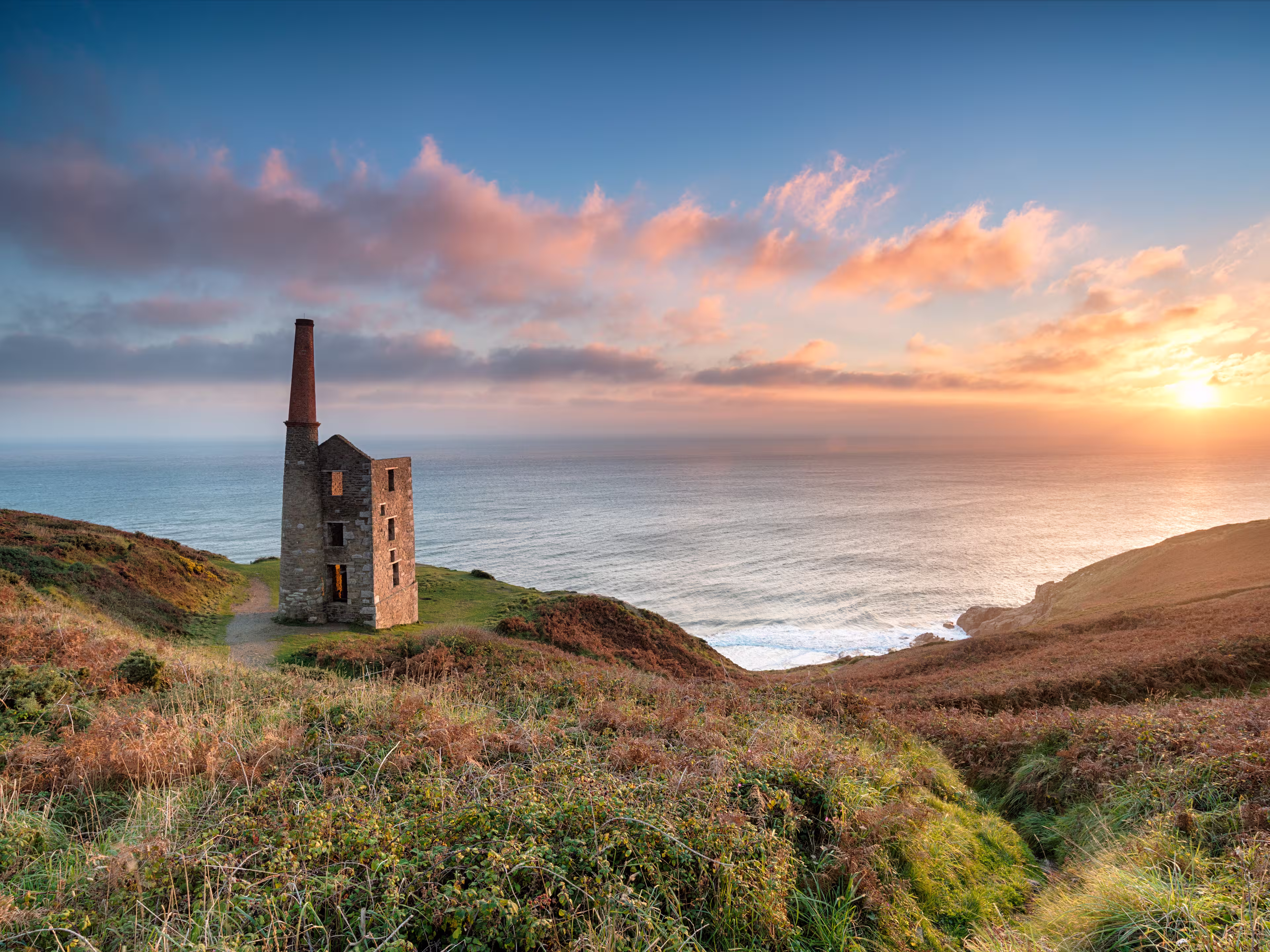 Sonnenuntergang am South West Coastal Path