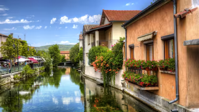Fluss La Sorgue in Isle sur la Sorgue