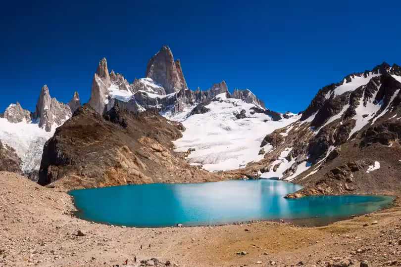 Lago de los Tres with Mount Fitz Roy (aka Cerro Chalten) behind, El Chalten, Patagonia, Argentina