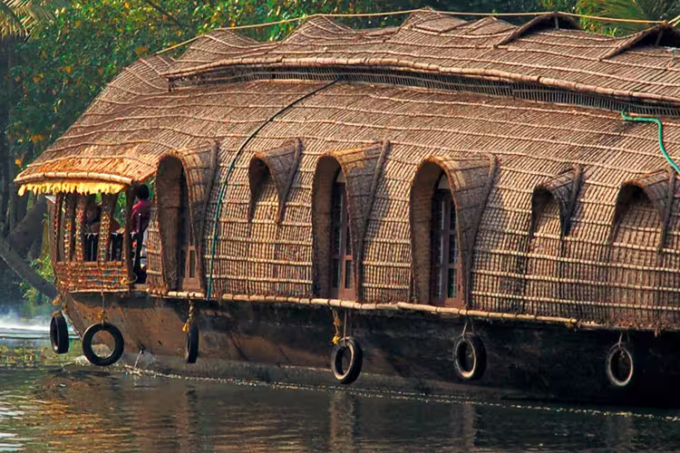 india kerala backwaters houseboat