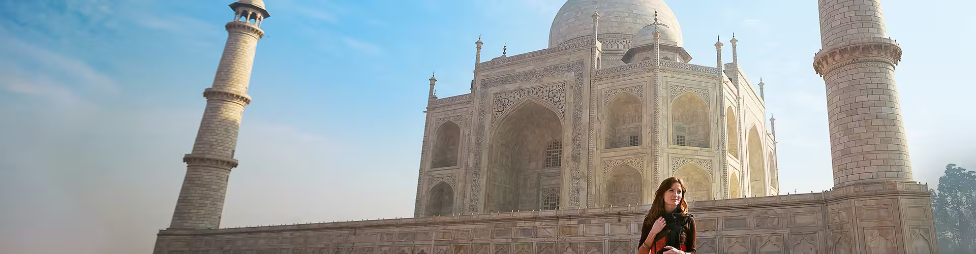 india agra taj mahal pax standing outside