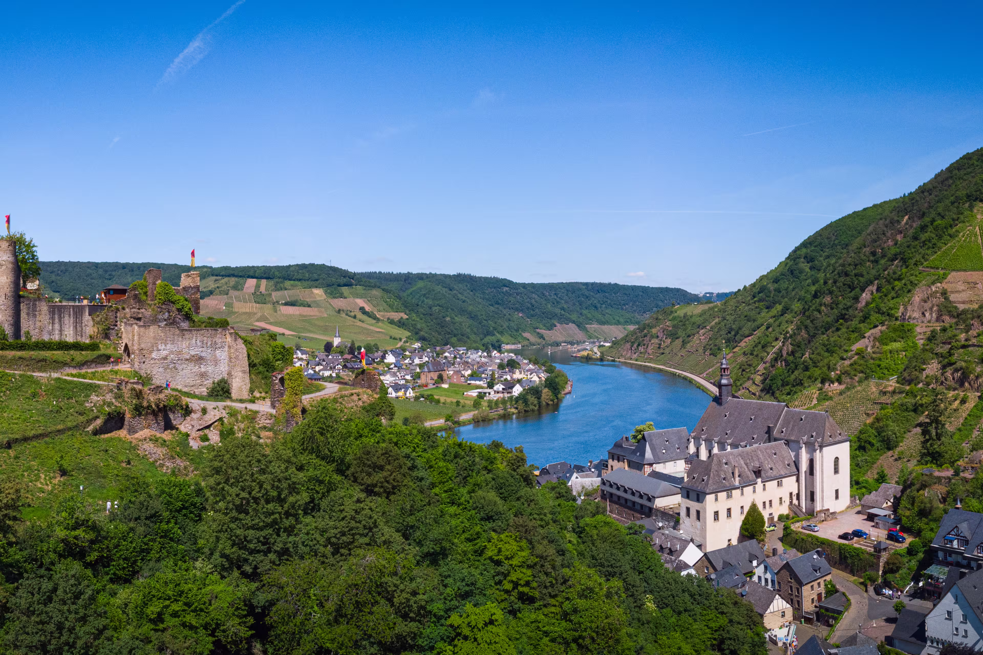 Mosellandschaft zwischen Trier und Koblenz