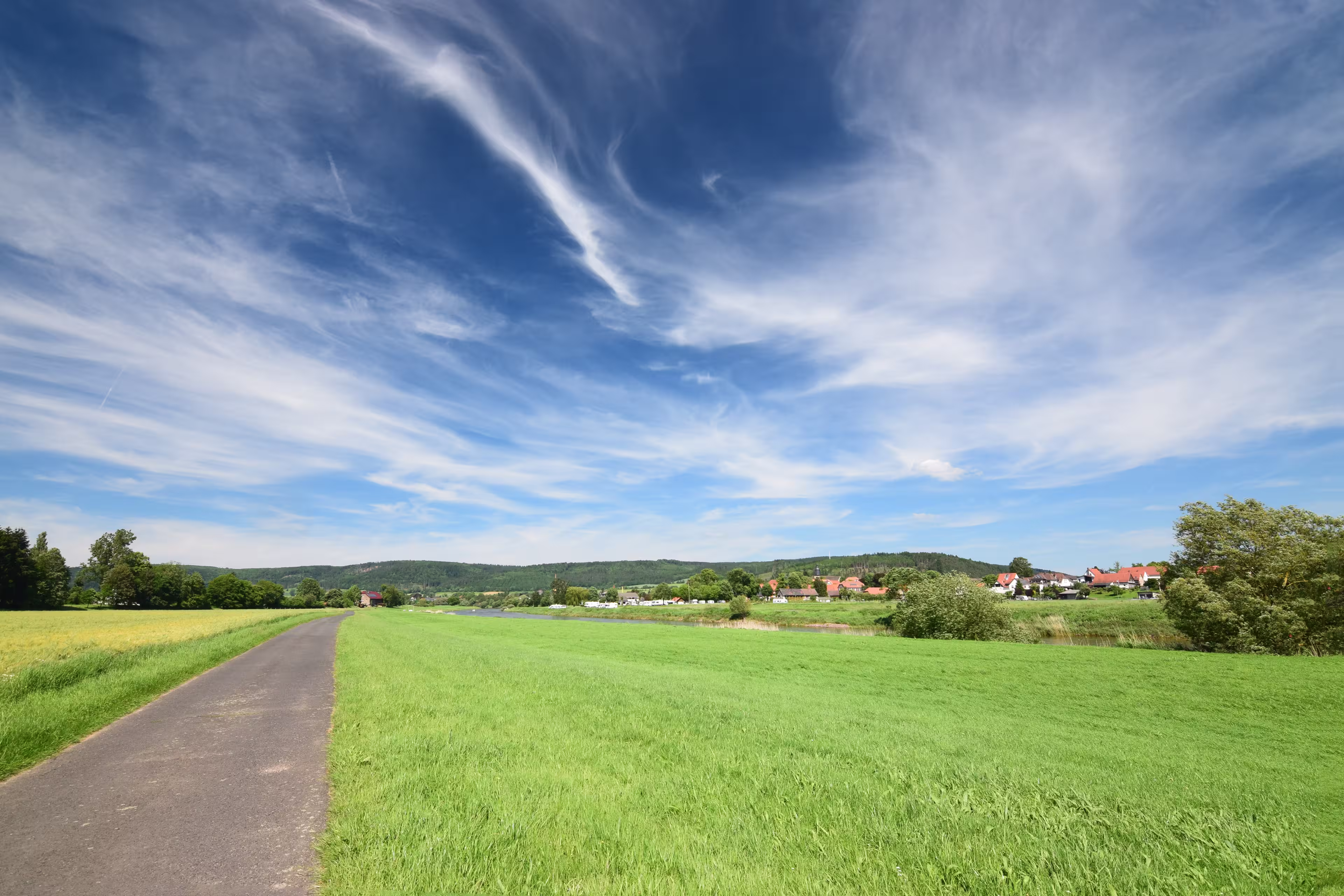 Radweg an der Weser