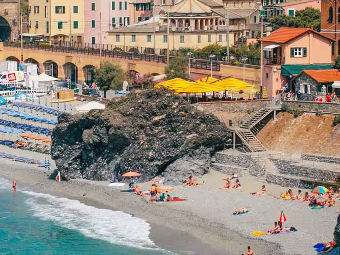 Colourful houses and coastline of Cinque Terre