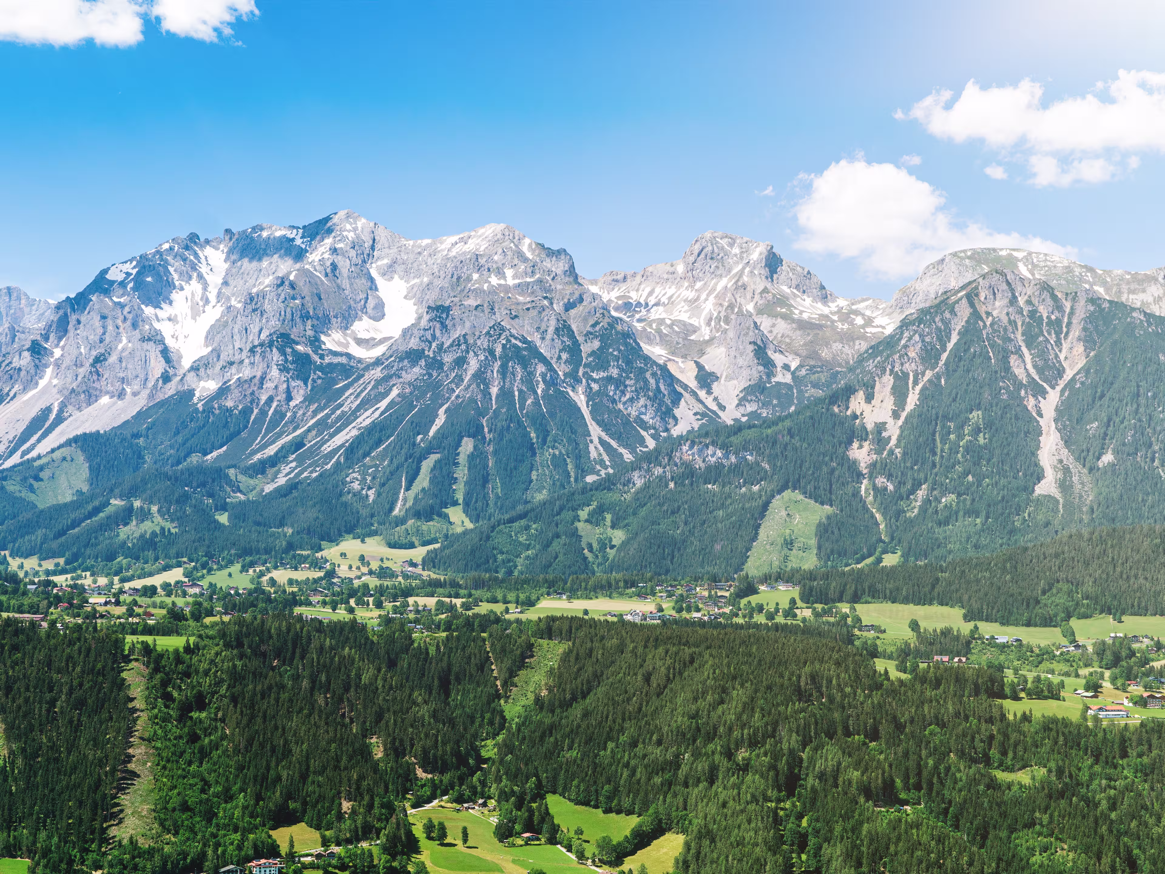 Blick auf Ramsau und Dachstein