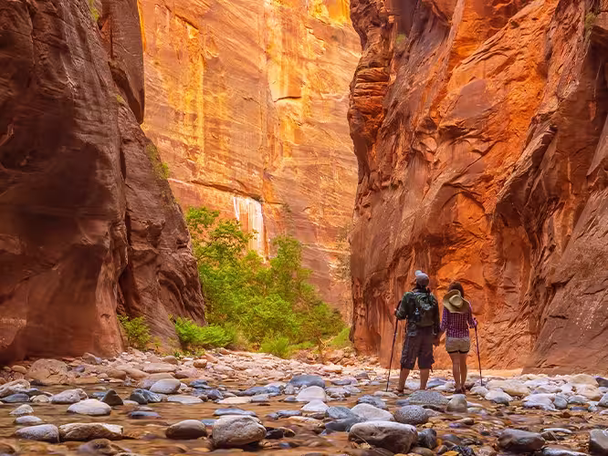 Hiking the Narrows, Zion NP, Utah, USA