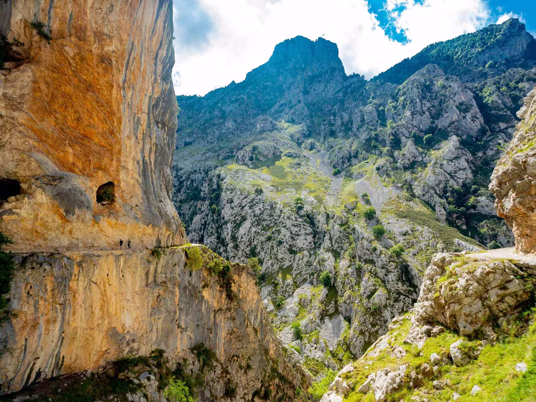 Wend your way thorugh the sheer scale of the Picos de Europa on the Ruta del Cares