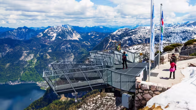 5 Fingers is a viewpoint platform in the Dachstein Mountains on Mount Krippenstein, Upper Austria. Five Fingers named of its hand like shape.