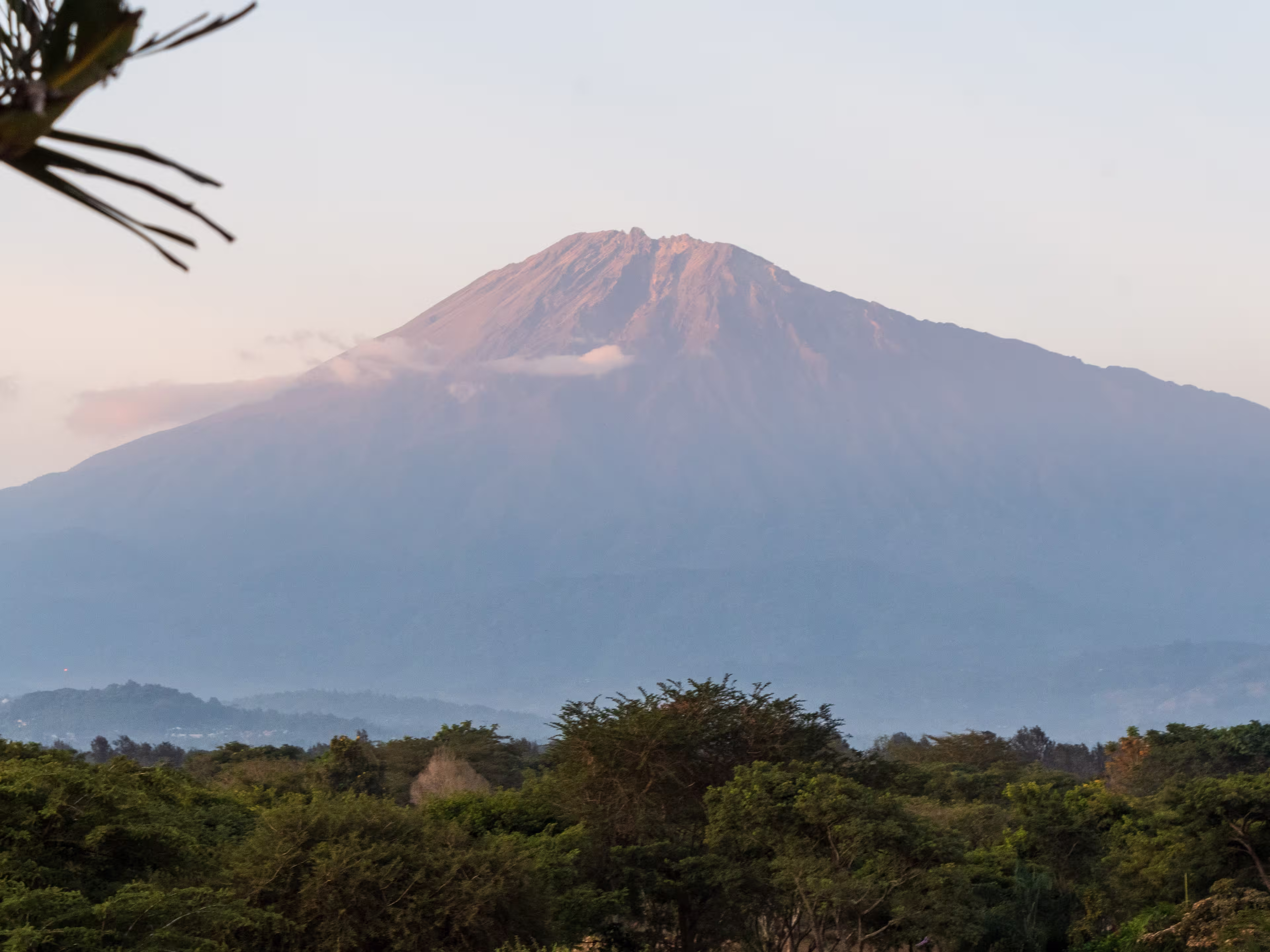 Impression of Mount meru, as seen from the town of Arusha, Tanzania