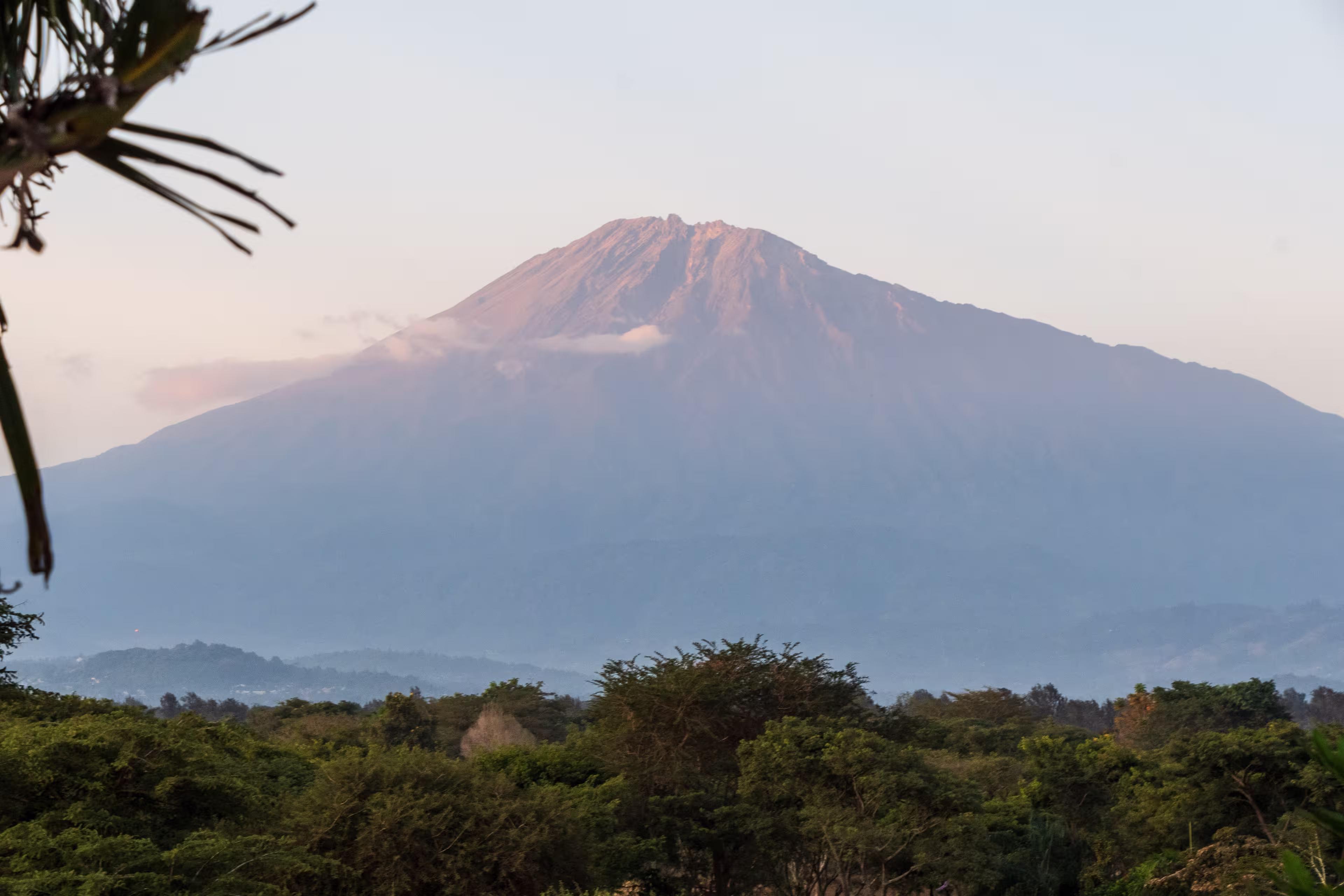 Impression of Mount meru, as seen from the town of Arusha, Tanzania