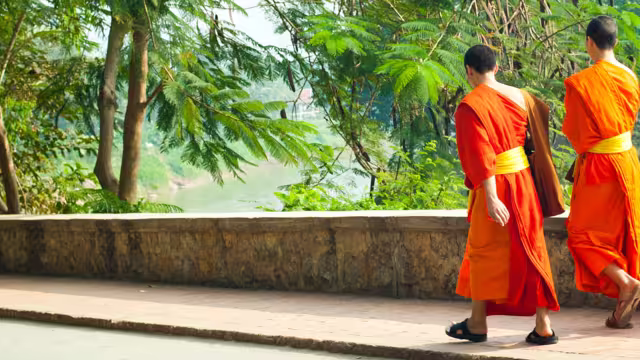 Laos monks