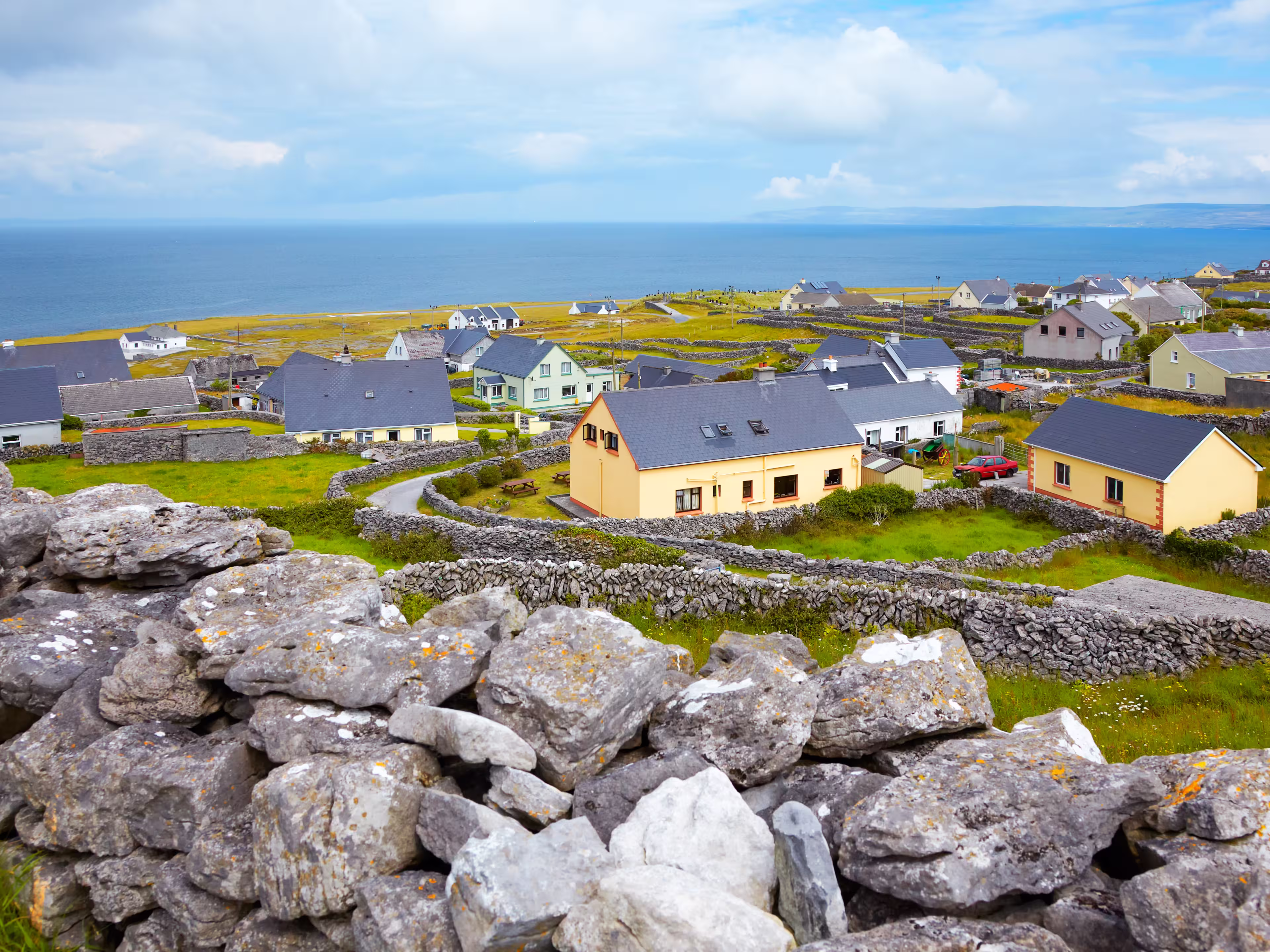 Panoramalandschaft von Inisheer Island, Teil von Aran Islands, Irland.
