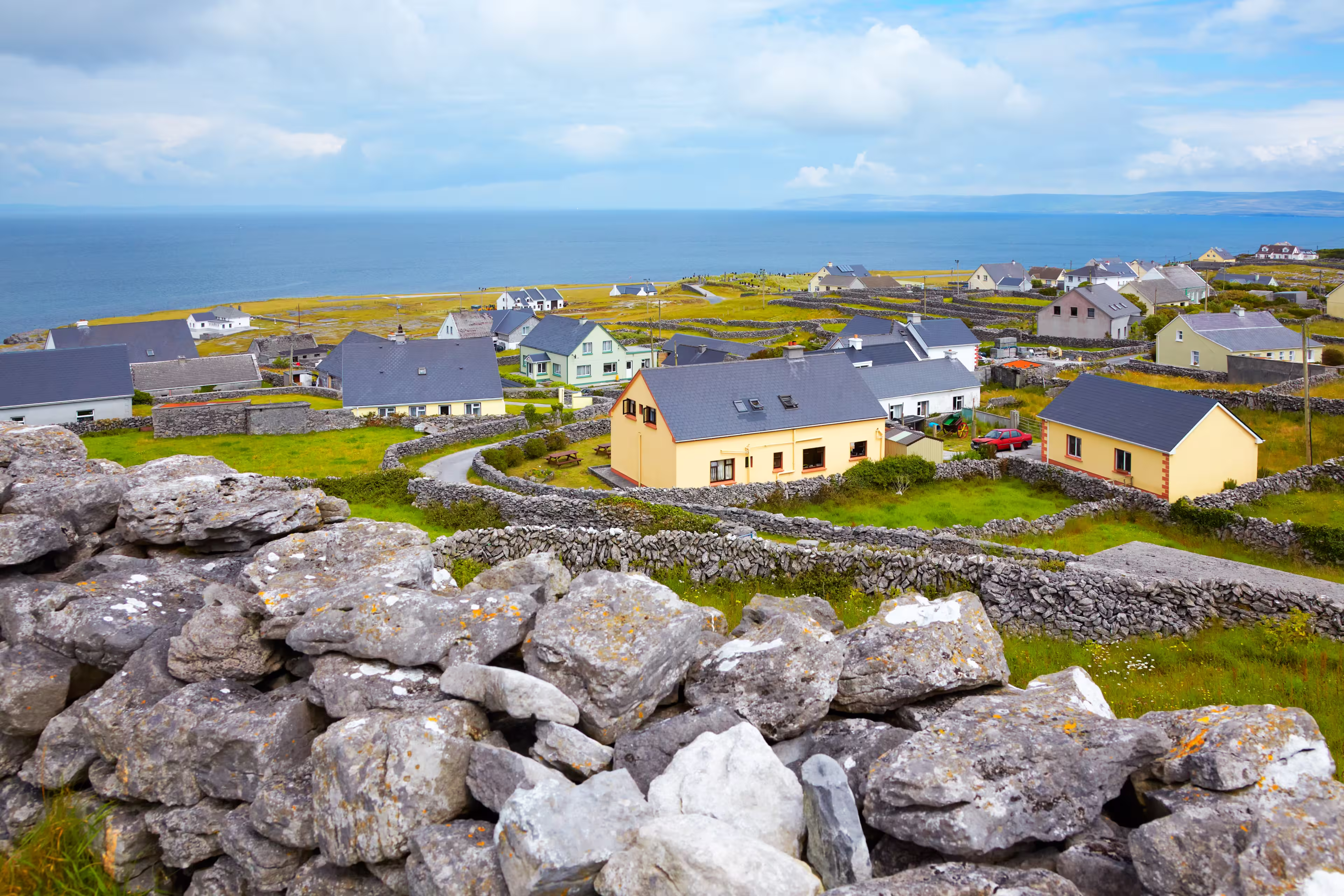 Panoramalandschaft von Inisheer Island, Teil von Aran Islands, Irland.