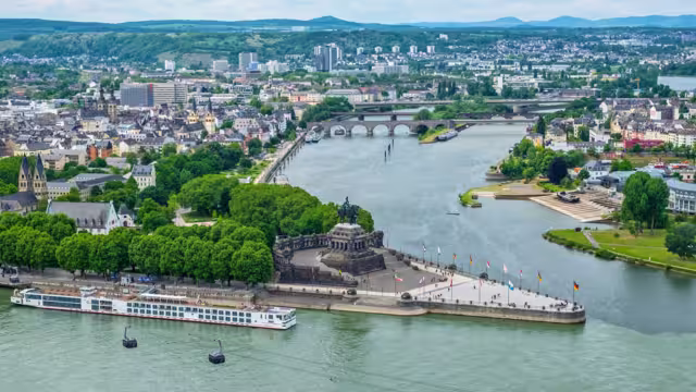 Moselsteig Blick auf Koblenz