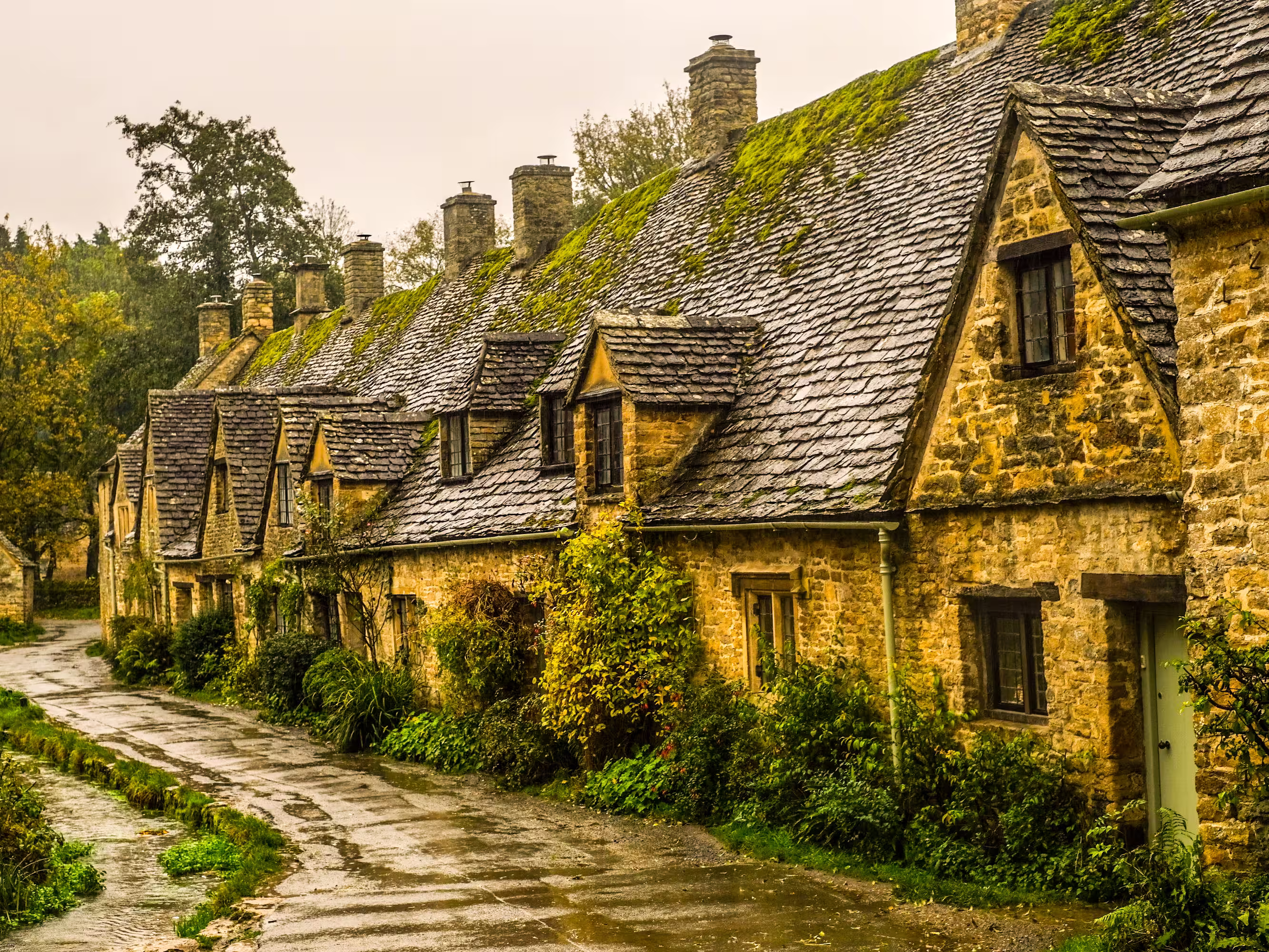 Beautiful English countryside in Cotsworlds