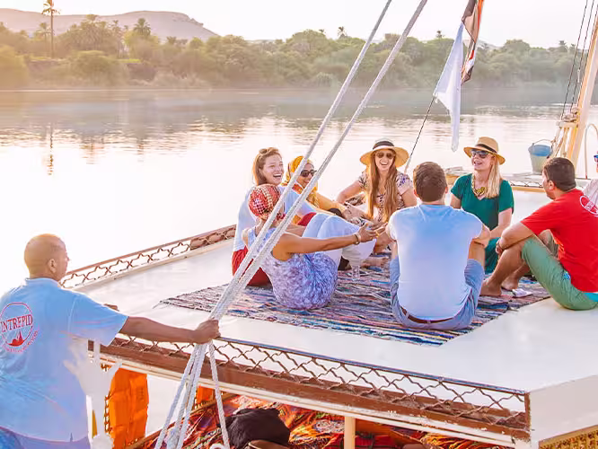 XEPN - Group cruising down the Nile river on a Felucca