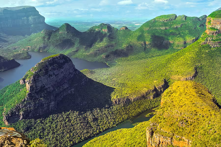 Paar beim Ausblick auf den Blyde River Canyon