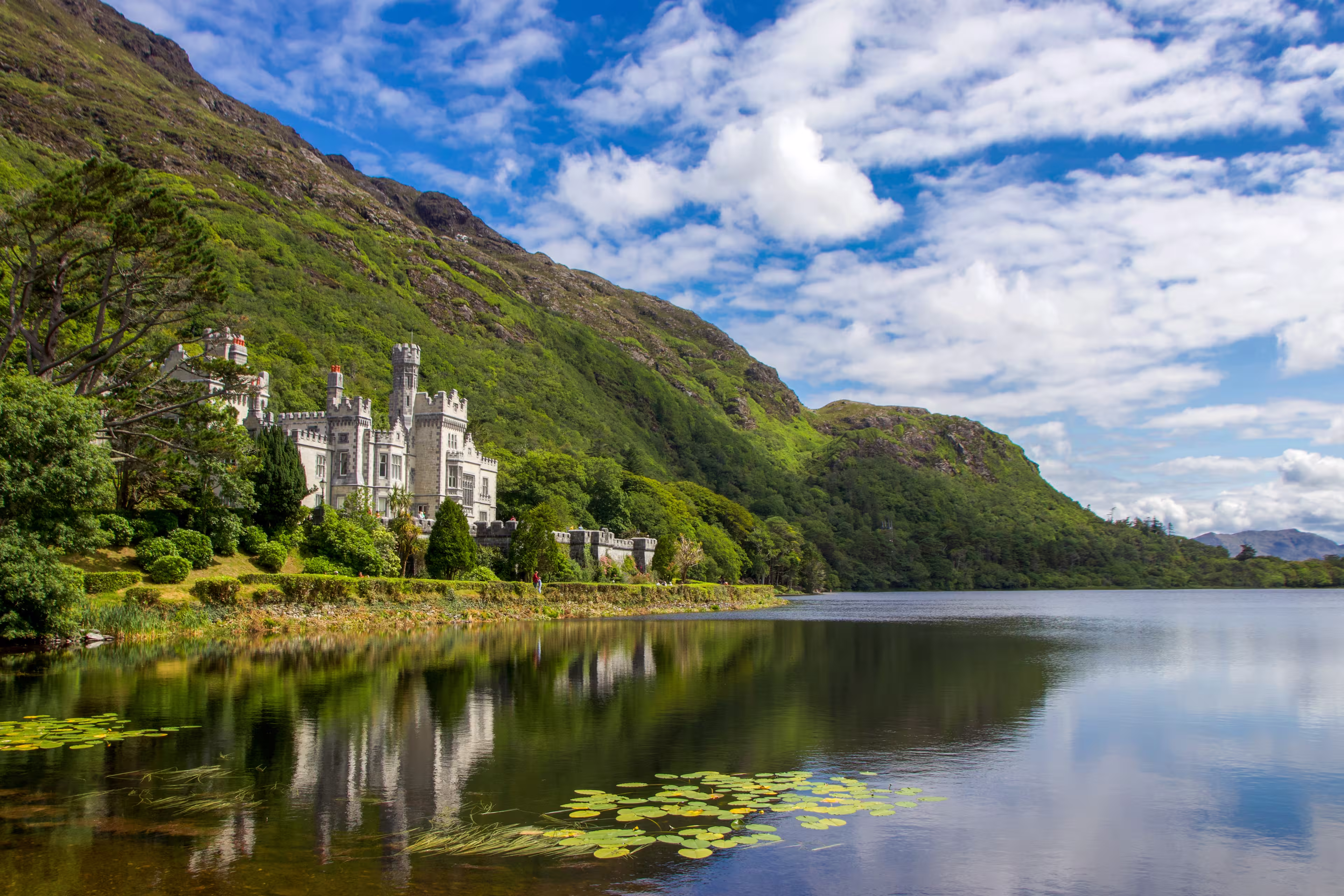 Kylemore Abbey, Connemara