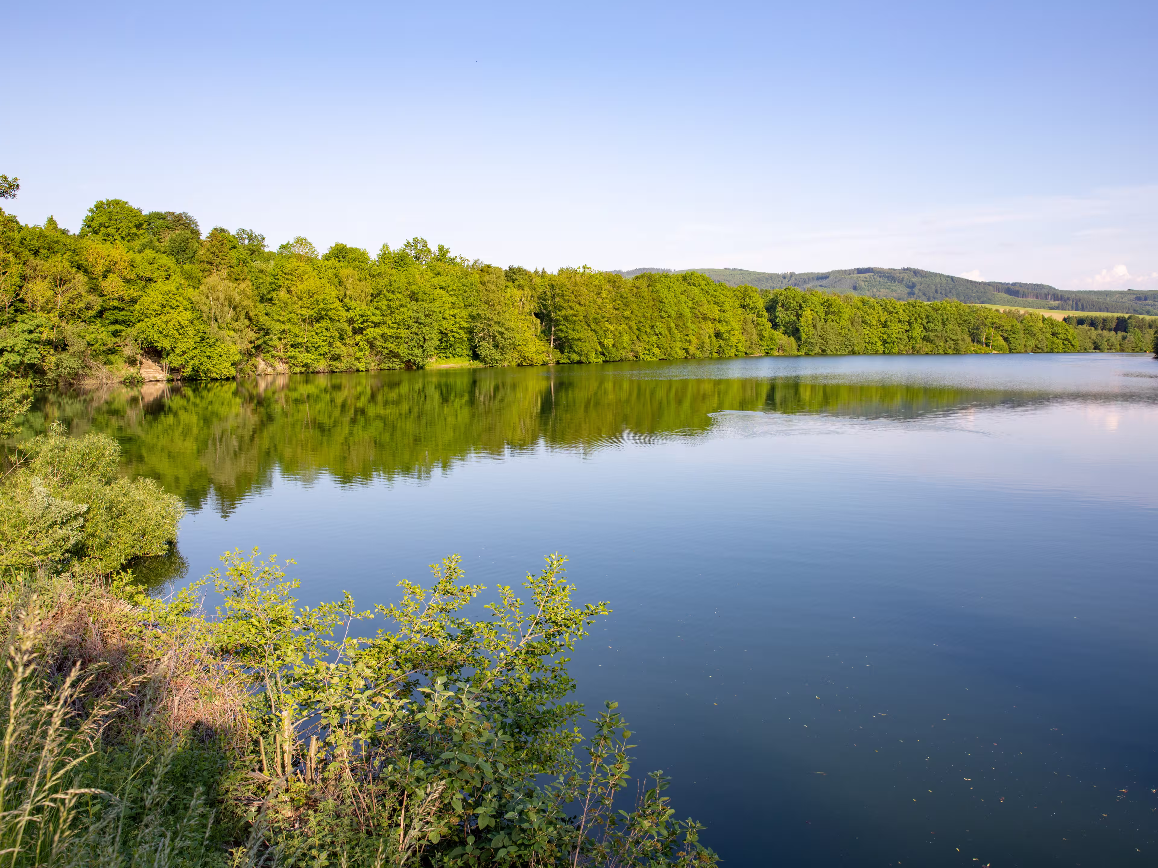 Blick auf den Hennesee im Sauerland