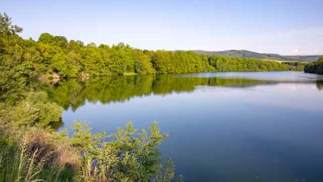Blick auf den Hennesee im Sauerland