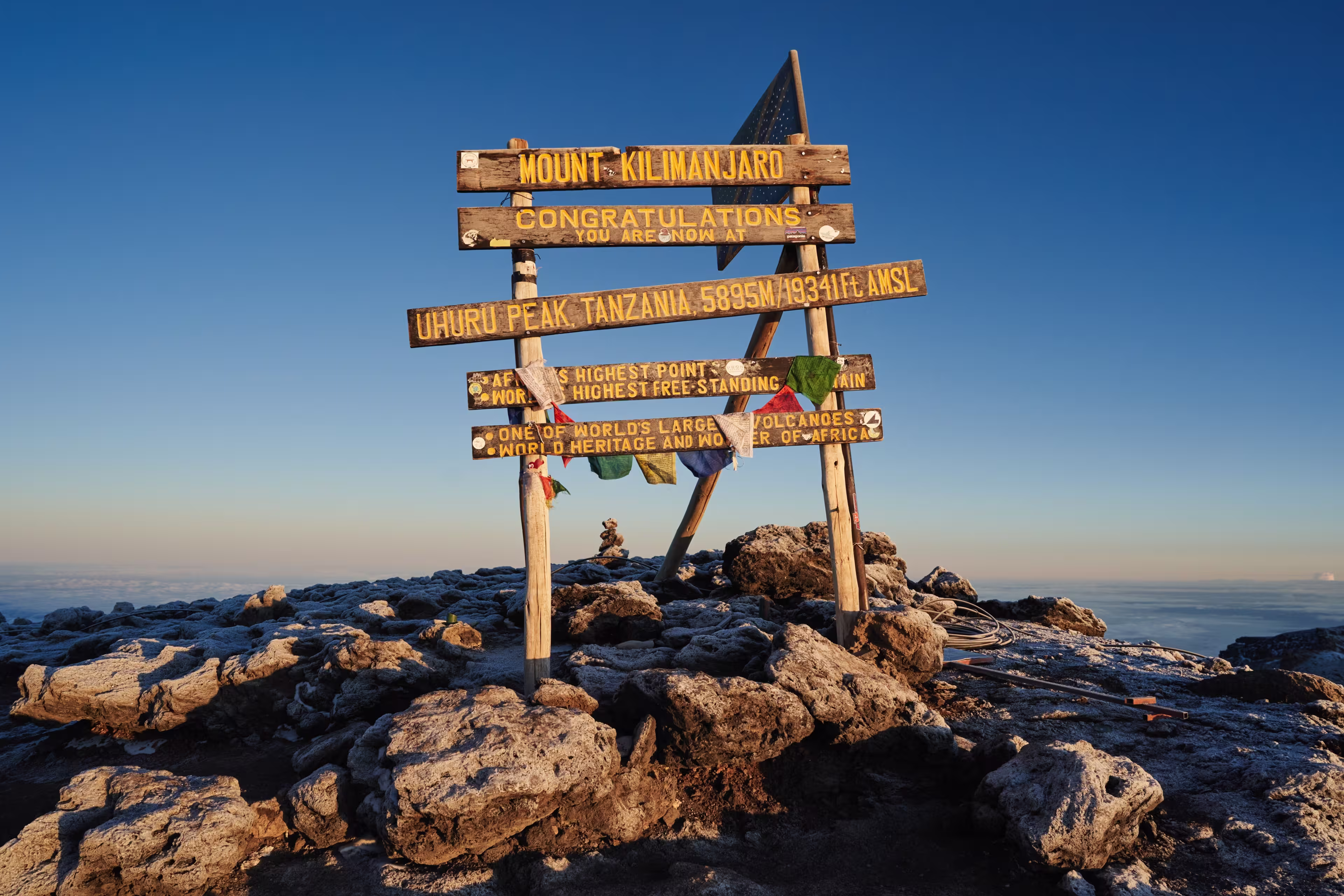 Uhuru Peak 5895 m, Kilimanjaro, Top of Africa, Tanzania