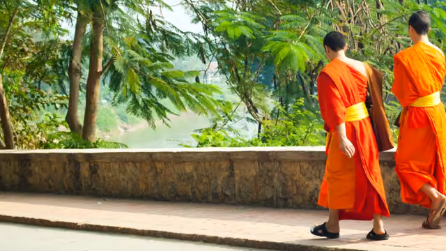 Laos monks