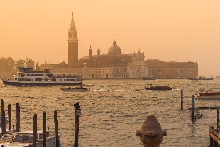 ZMZB Venice Boats Banner Image