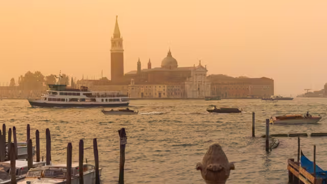 ZMZB Venice Boats Banner Image
