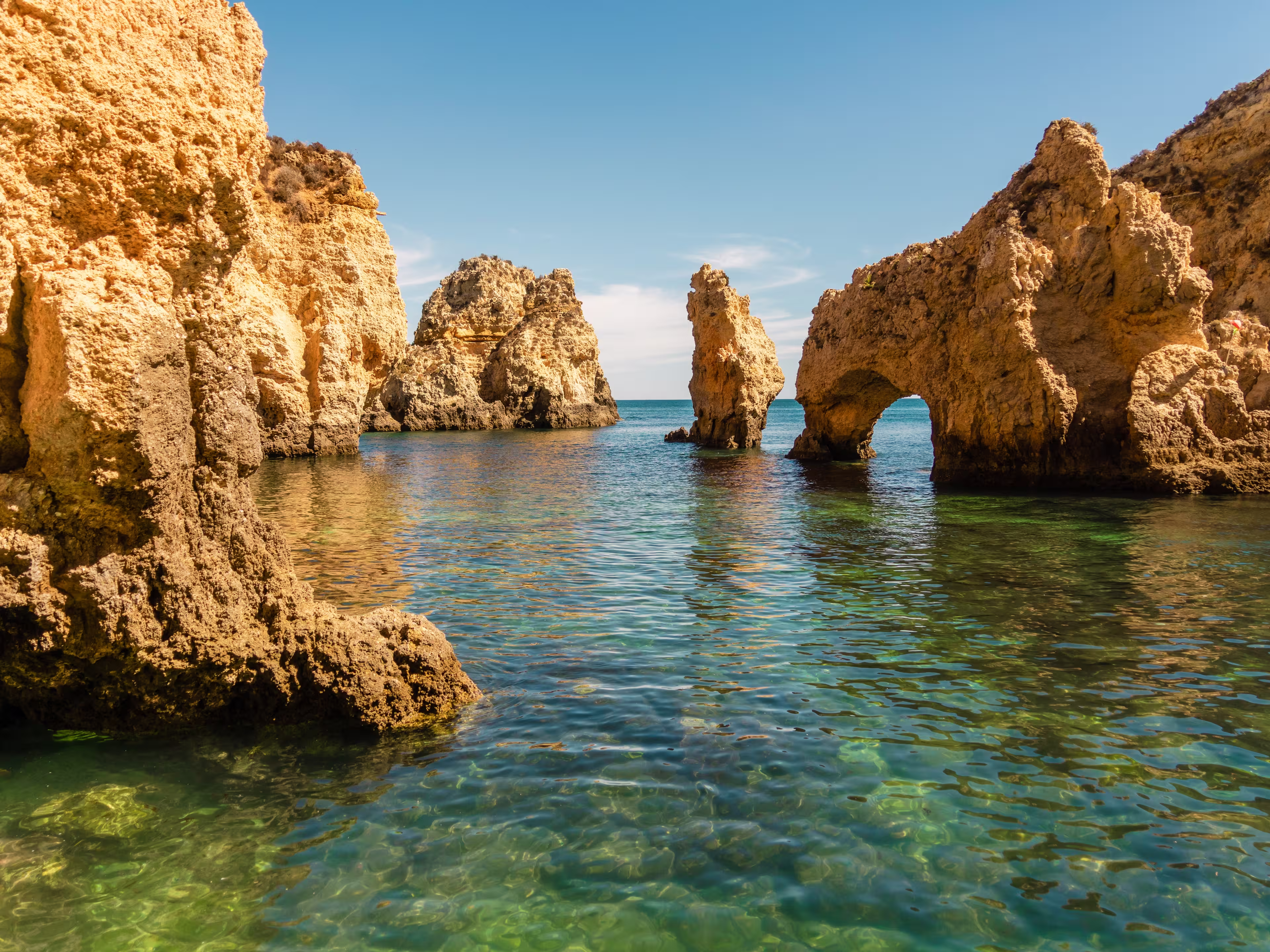 Portugal Algarve red rocks and ocean landscape