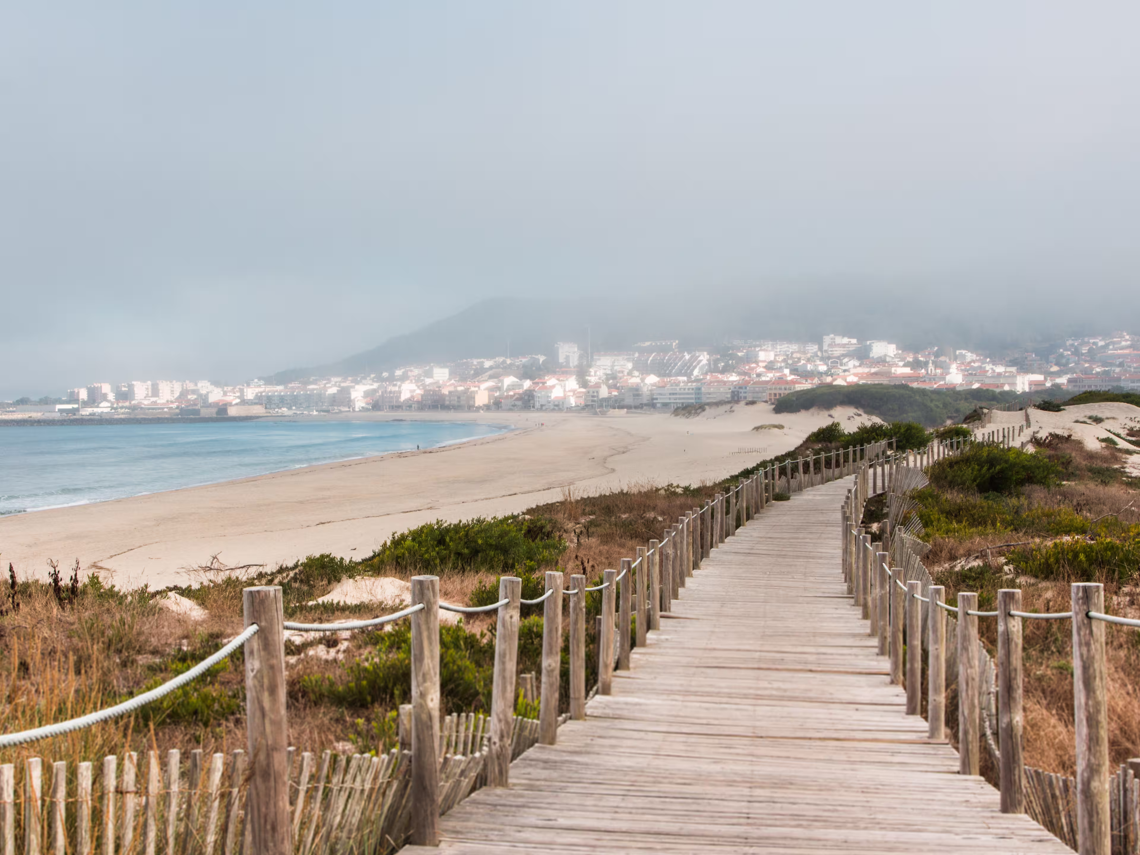 Strand in der Nähe von Vila de Âncora, Nordportugal