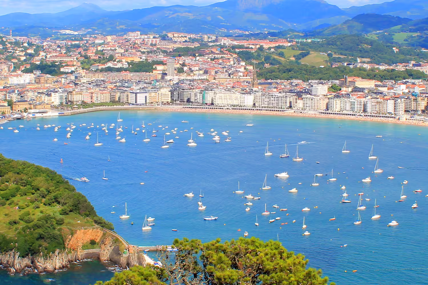 San_Sebastian_Harbour_view