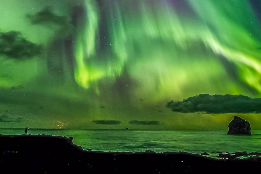 Polarlicht über der Gletscherlagune