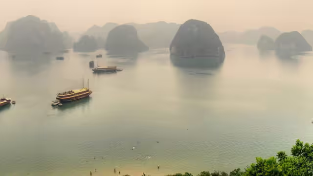 vietnam halong bay panorama islands boats