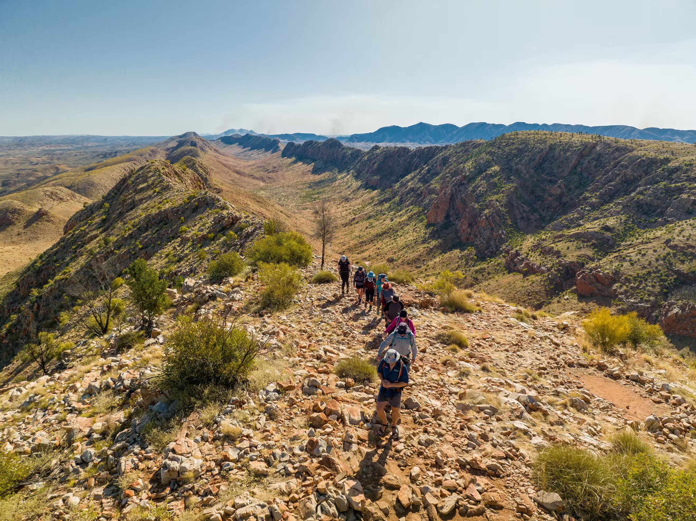 Wanderer entlang des Larapinta Treks