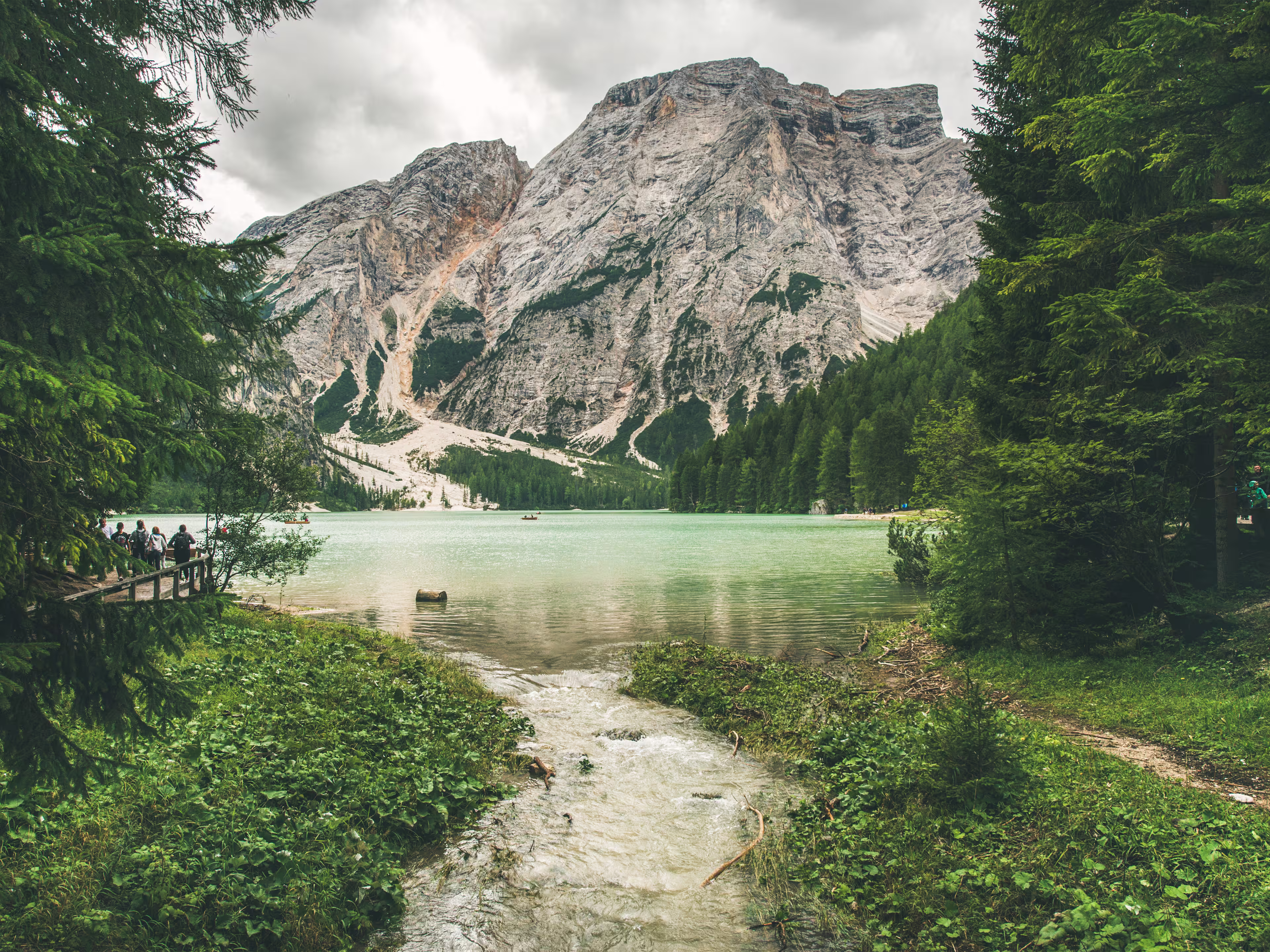 Pragser Wildsee Fanes-Sennes-Braies Nature Park Dolomiten