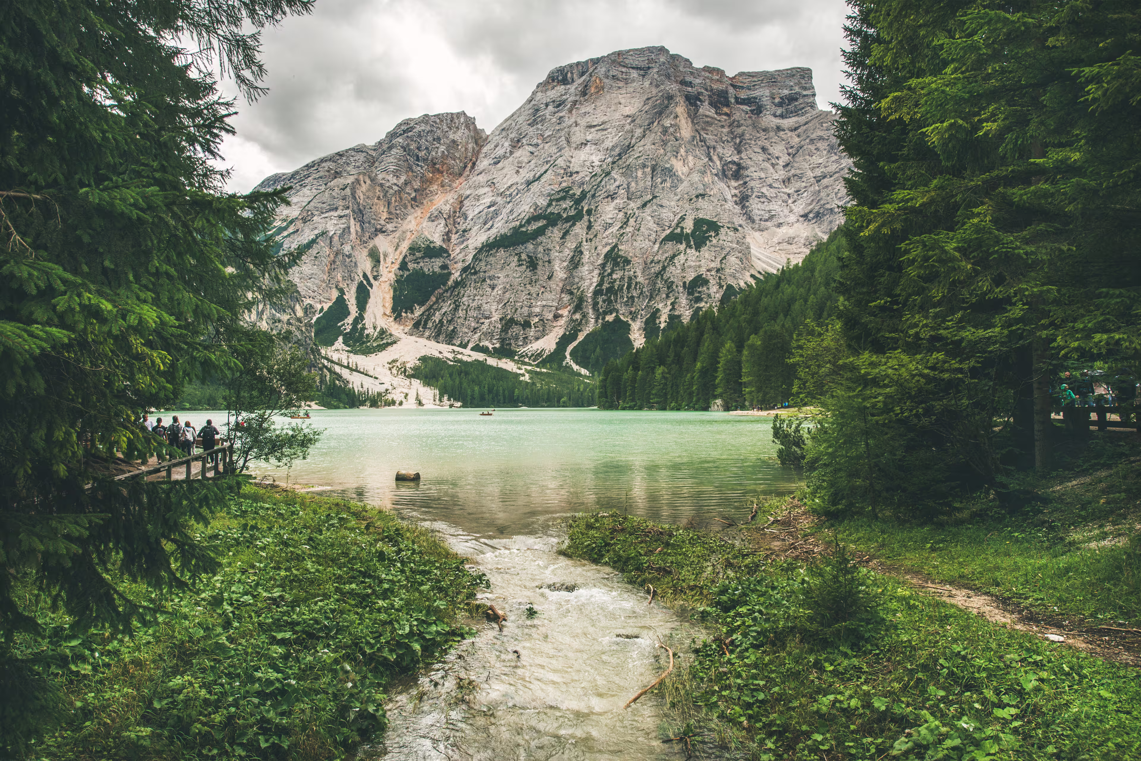 Pragser Wildsee Fanes-Sennes-Braies Nature Park Dolomiten