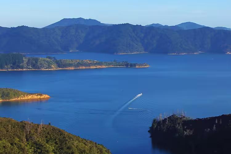 Walk New Zealand's Abel Tasman & Queen Charlotte - 1
