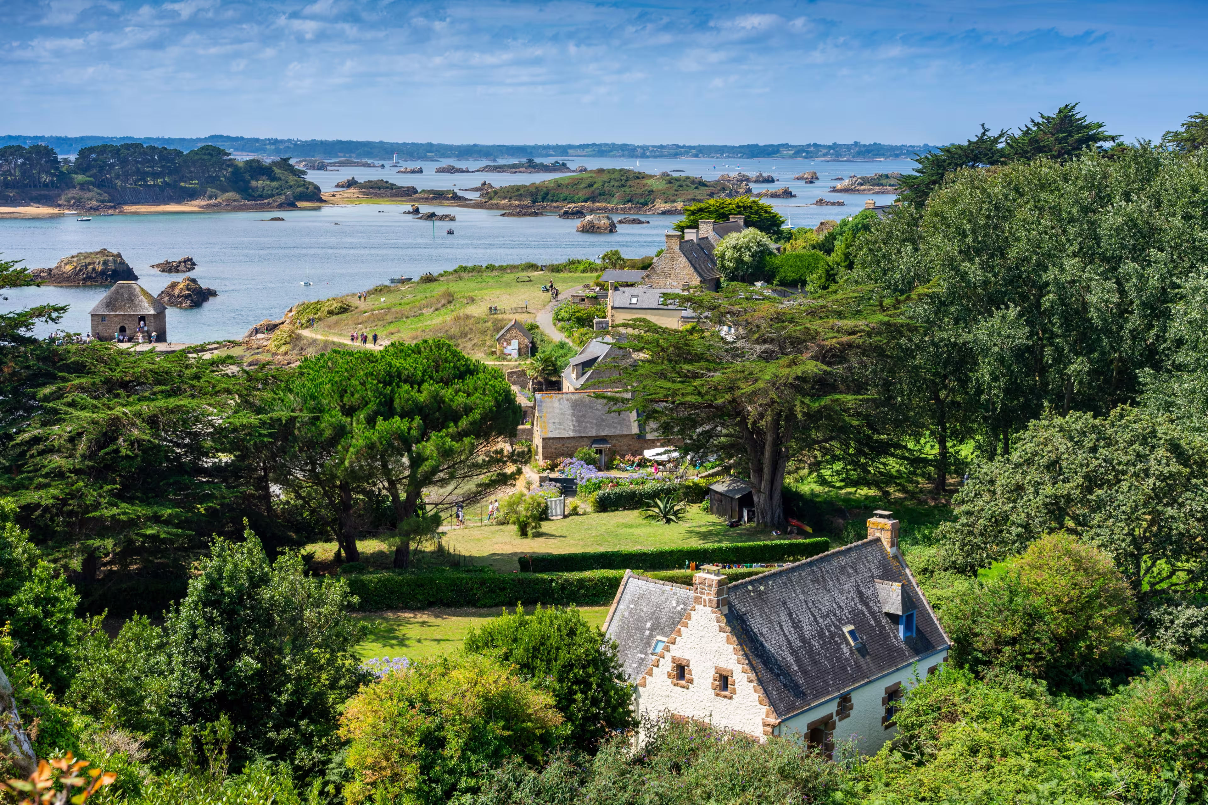 Holidays in Brittany, France: The beautiful excursion island Île de Bréhat - panaramic view to the famous mill à Marée du Birlot